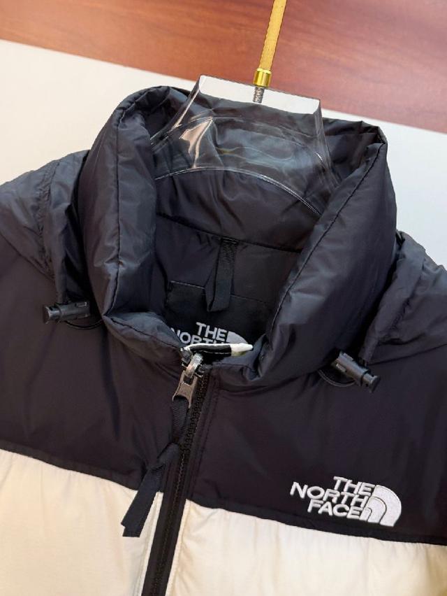 𝗧𝗵𝗲 𝗡𝗼𝗿𝘁𝗵 𝗙𝗮𝗰𝗲｜北面1996 Nuptse 经典款/北面羽绒服