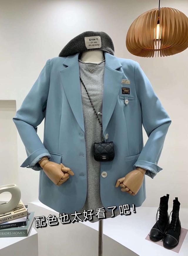 潮牌西裝+T兩件套