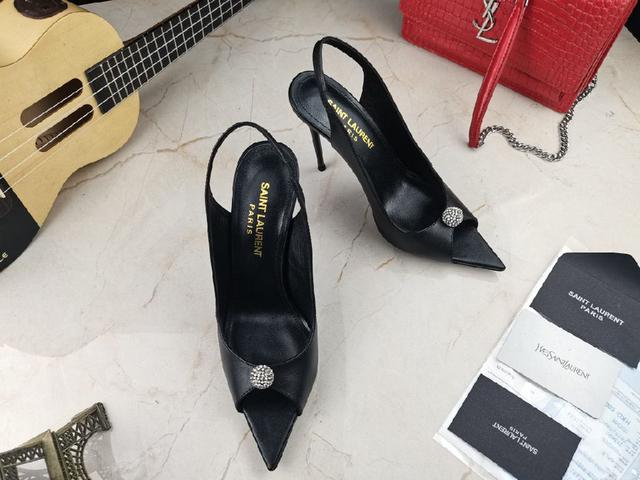 水晶钻鱼嘴凉鞋2022早秋专柜同步最新款