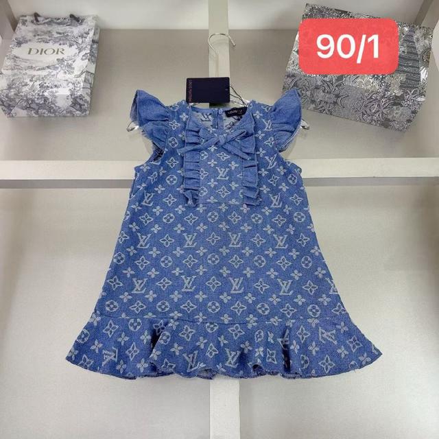 900元选一套，1400元选二套！2000元三套