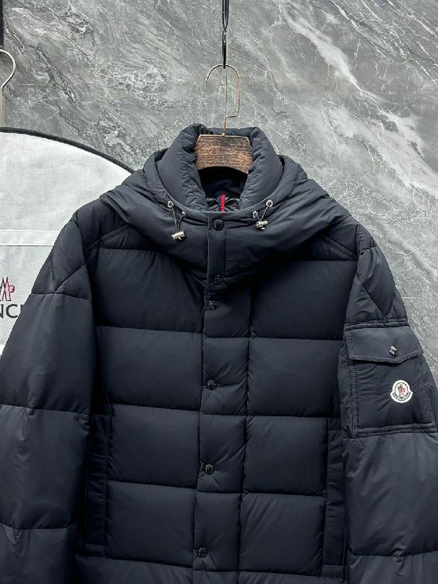 轻奢时尚休闲风格，轻盈保暖柔软！低调系列时尚百搭，就是有型