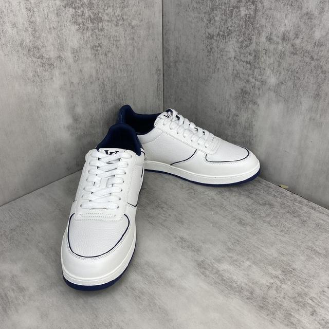 Louis Vuitton 23ss Rivoli 运动鞋为柔软牛皮革压印经典 Damier