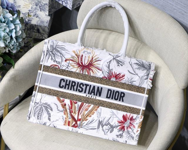 Dior花园系列托特包