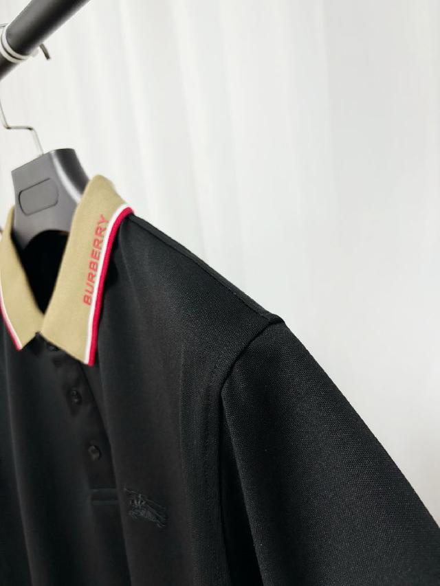 版型与配色合身微宽松剪裁，不紧绷不显臃肿；复古军绿色自带沉稳氛围感