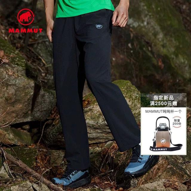 经典三杠条纹，定制Adidas新款方形三叶草拉链。 经典永不过时！百