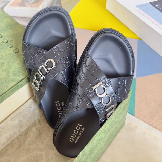 奢品拖鞋，1:1高端品质，休闲阳光宽松舒适型，最高版本高品质精品，经夏季必入哦