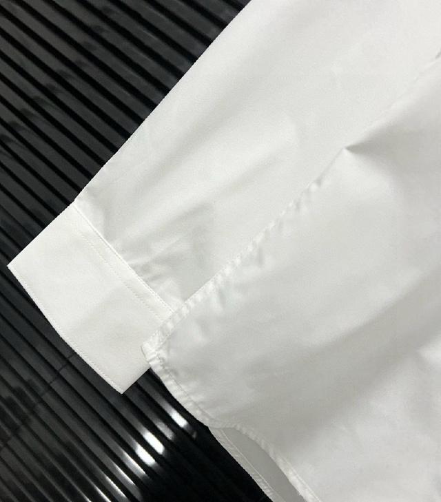 人工学立体裁剪，上身自然修身，暗门襟设计，纯棉竹纤维面料