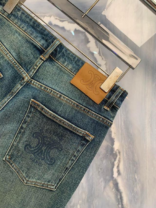 新款牛仔裤👖高端版本！专柜定制面料