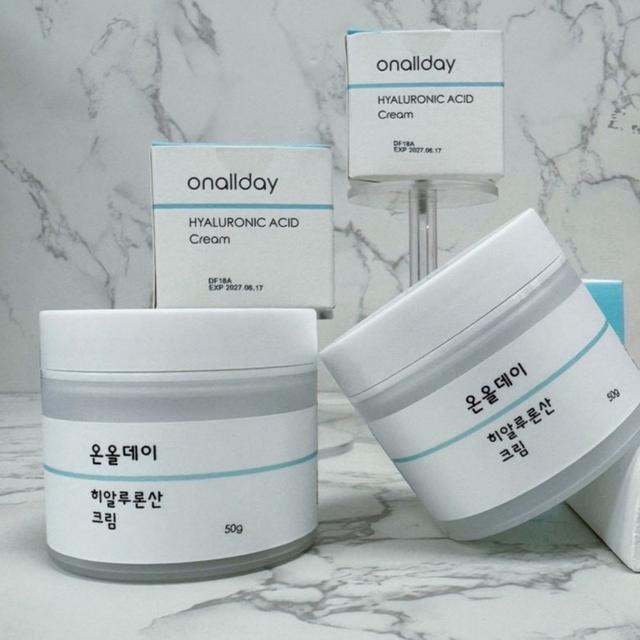 韓國🇰🇷onallday 水光玻尿酸亮白保濕霜50g✨買一送一