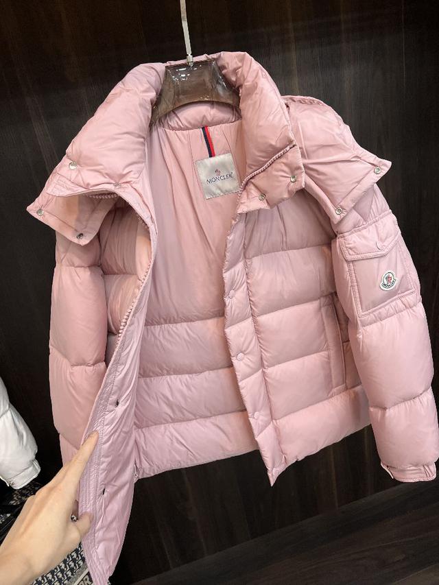 尚设计师款羽绒外套🐟🌧️蒙口连帽羽绒服，经典爆款雾面玛雅