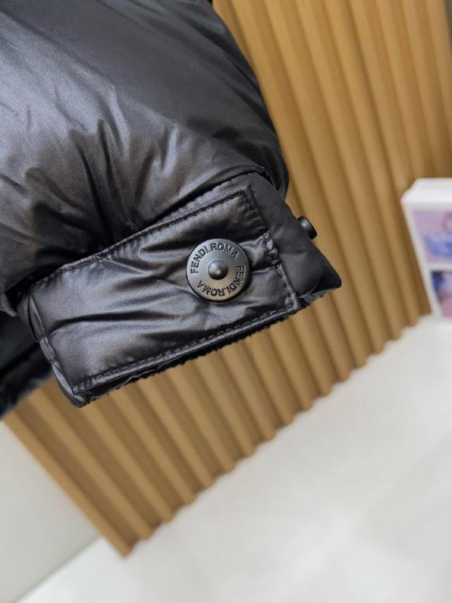 25ss秋冬新款🆕鹅绒羽绒服 原版1:1订制五金配件全进