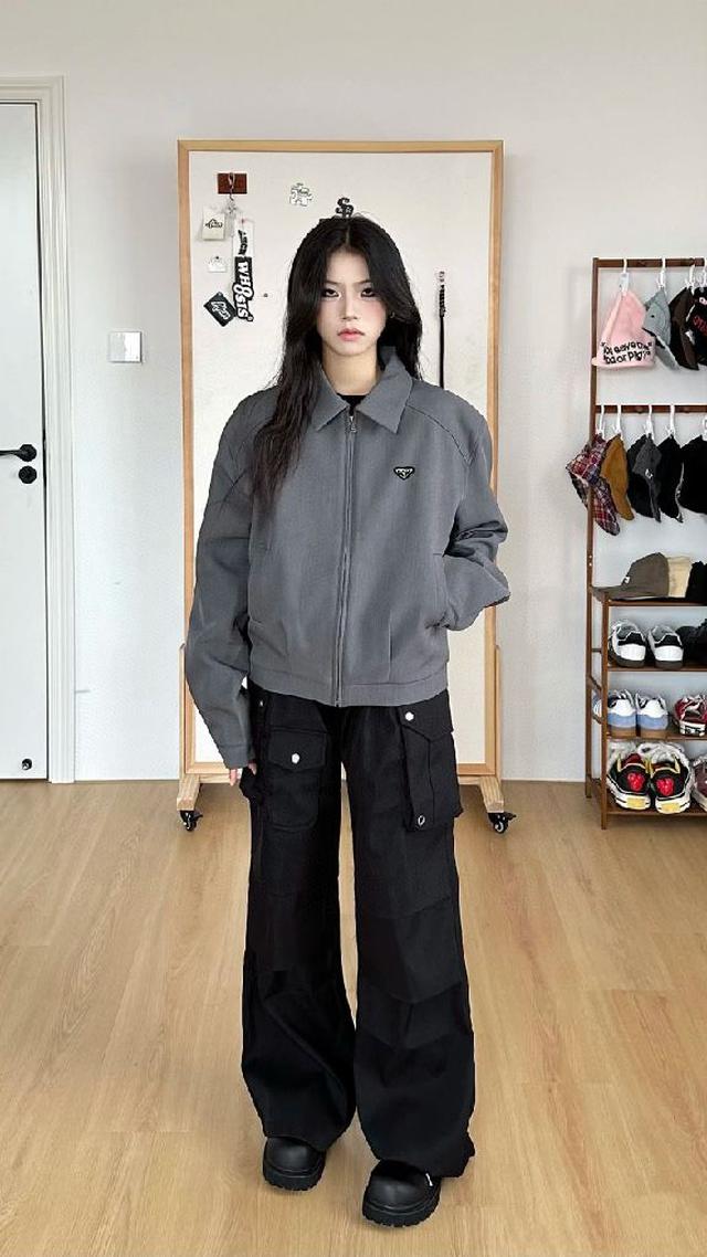 Prada 普拉达24冬季新款高街翻领夹克棉服】
