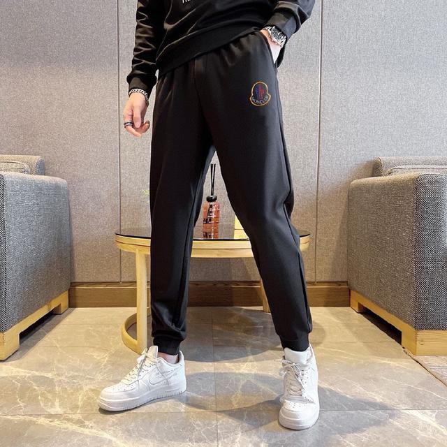 单狠货🇭🇰倾注顶级设计师的精心之作 就为一个贴合、完美的上身效果