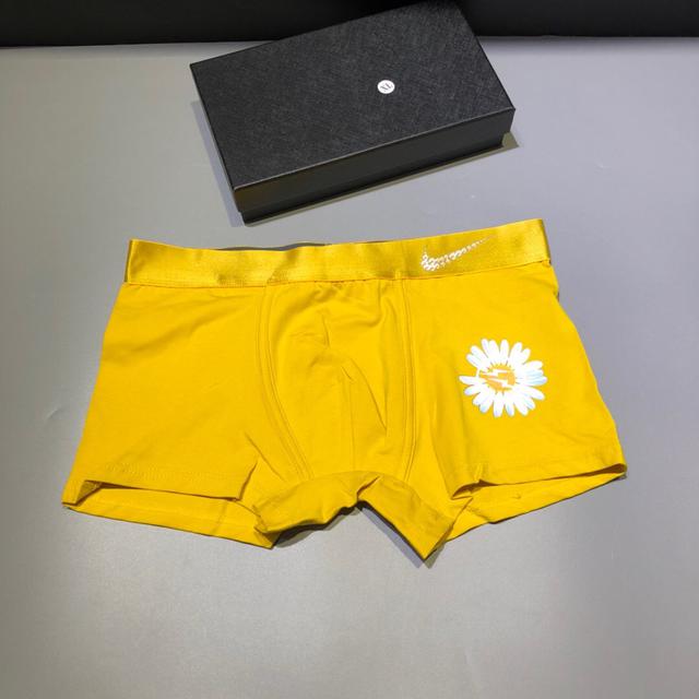 NIKE（耐克）VS 小皱菊