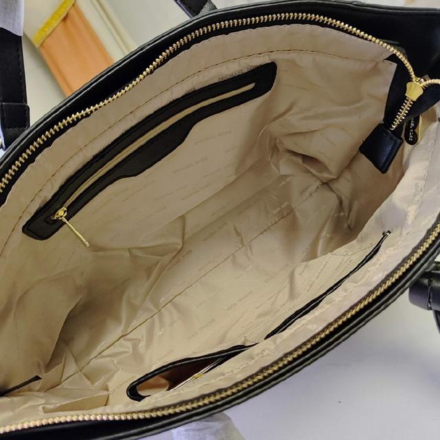 Michael Kors2023新款购物袋🛍️经典老花拼色简约实用