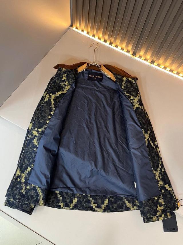 奢男女同款👫牛仔夹克外套，路易家族的新高端，细节品质永远的那么完美无瑕
