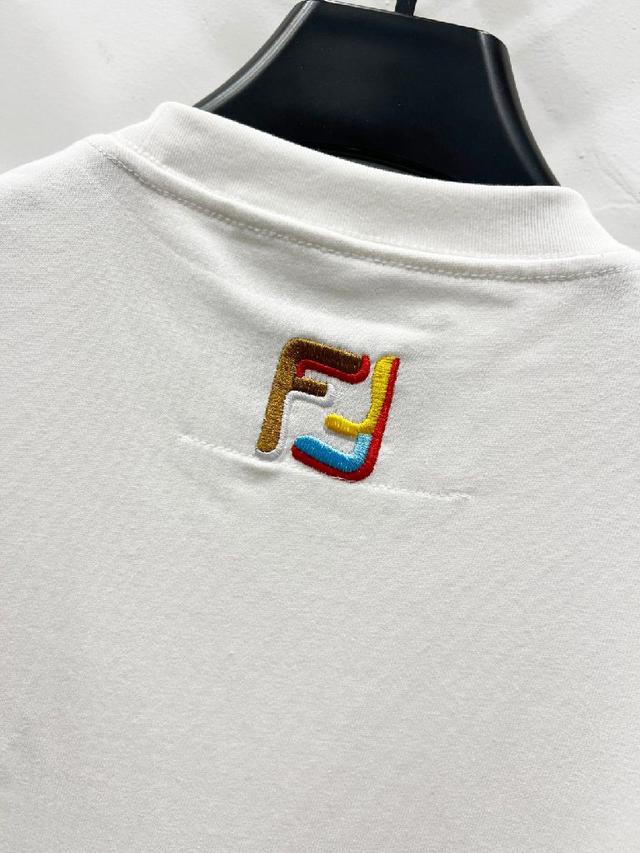 芬迪 2025款高级刺绣拉链口袋贴饰短袖圆领T恤