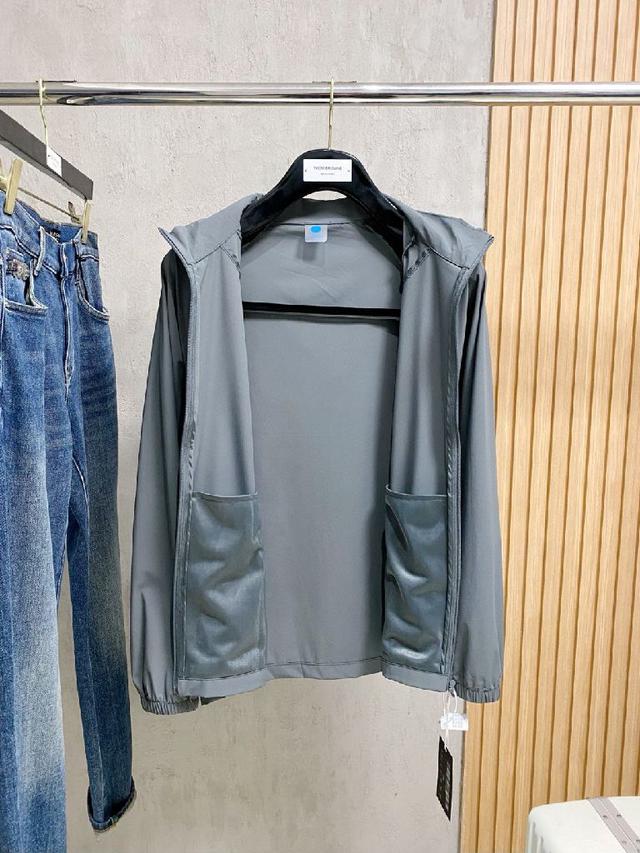 迪桑特 2025春夏新款男士防晒服轻薄外套，​独特订制防晒四面弹面料