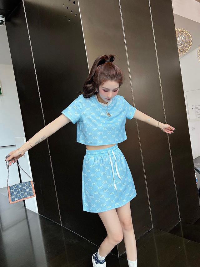 [精品女裝]GUCCI女裝上衣高品質套裝