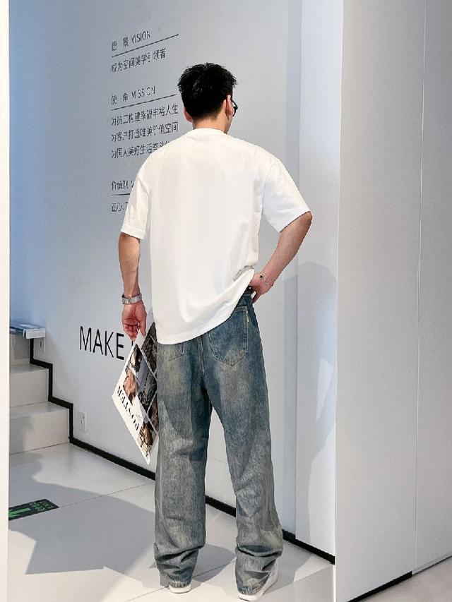 2025春夏新款首发专柜最新款短袖圆领T恤 高端订制 设计前卫时尚