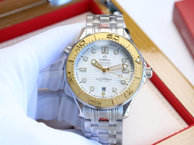陶瓷A壳出货 欧米茄-OMEGA 海马系列300米潜水腕表 表壳采用