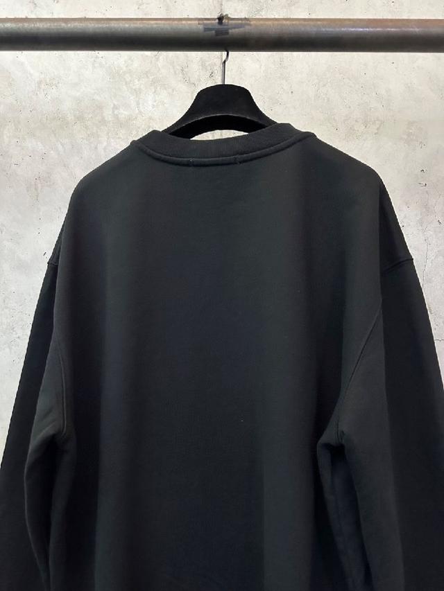 定制云感蜜棉抓绒卫衣料 手感细腻 舒适贴肤 以深邃的黑