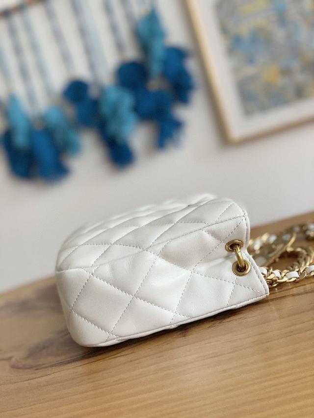 CHANEL：：．型号：92993尺寸：33CM：