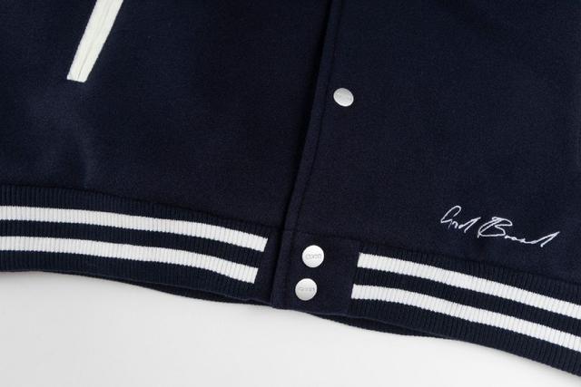 MONCLER蒙口口袋标识刺绣拉链夹