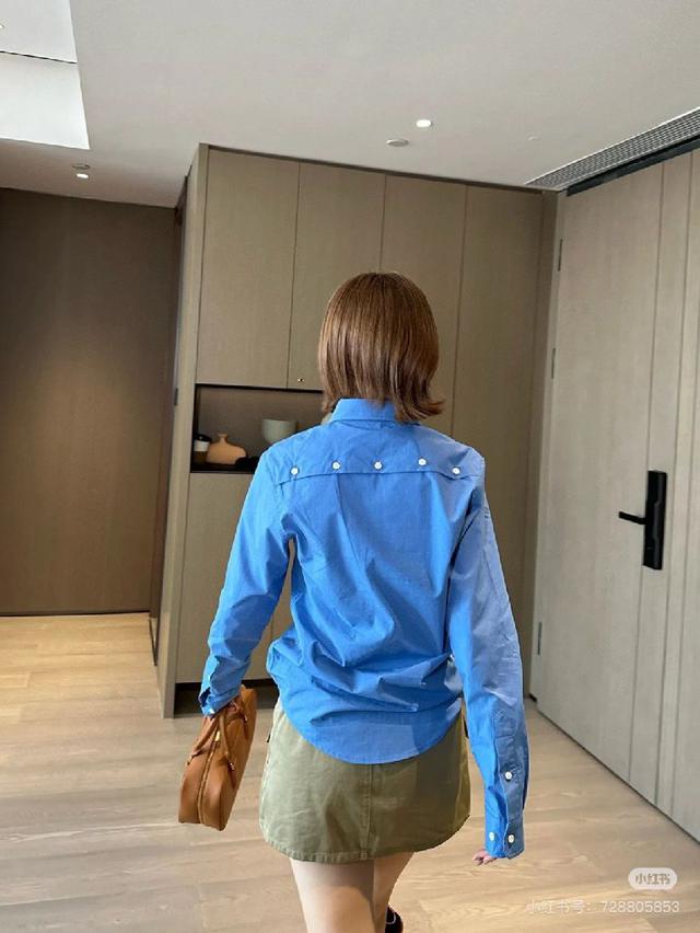 *25new彩简约风字母刺绣衬衫正肩小阔版型上身非常显瘦
