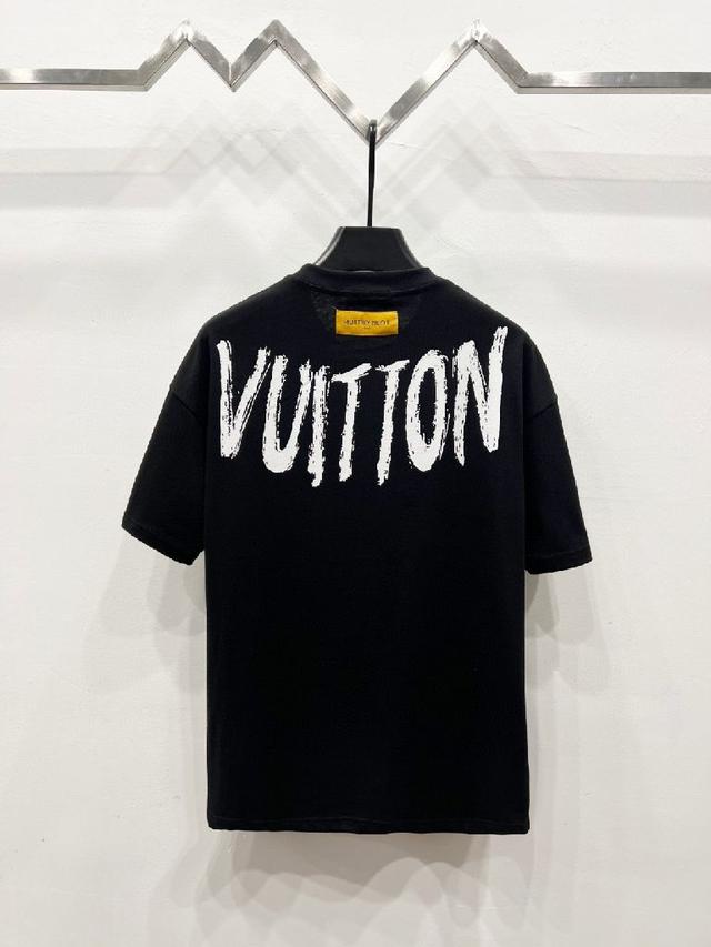 特定重磅32S精棉平纹针织面料，300克重；搭配32s+550D