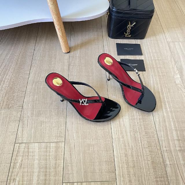 独家首发  Ysl 圣罗兰26P 字母高跟夹脚拖
