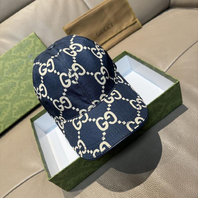 LV(路易威登)新款原单棒球帽，LV刺绣，专柜1:1开模订制