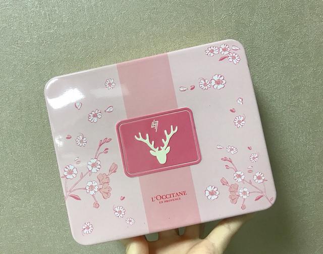 歐舒丹小鹿限量版護手霜套盒