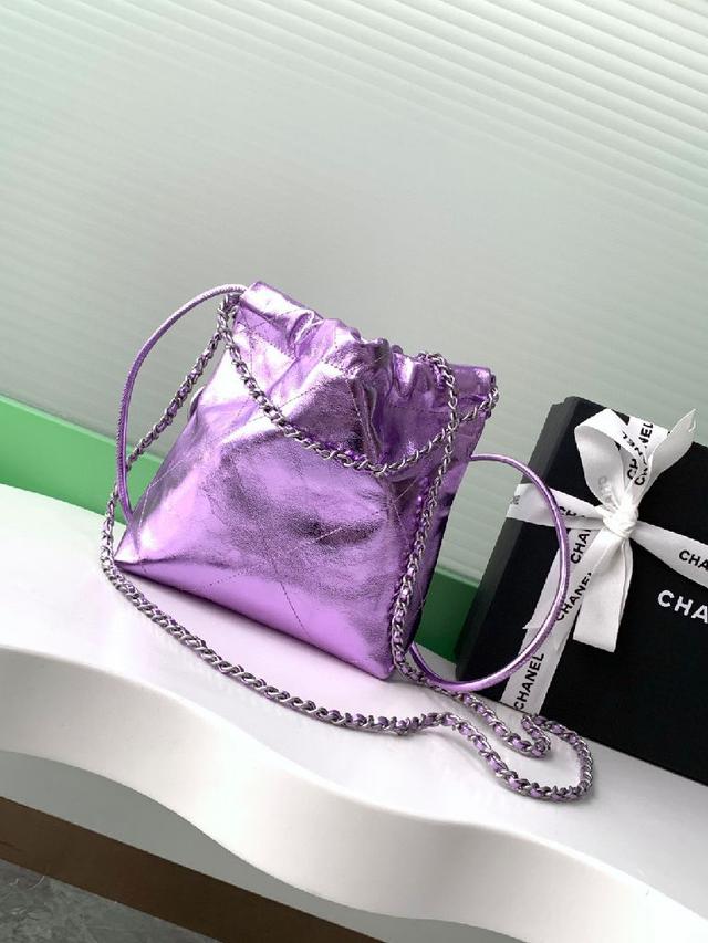 包包配饰永远都会被种草来自刚结束的2023春夏系列