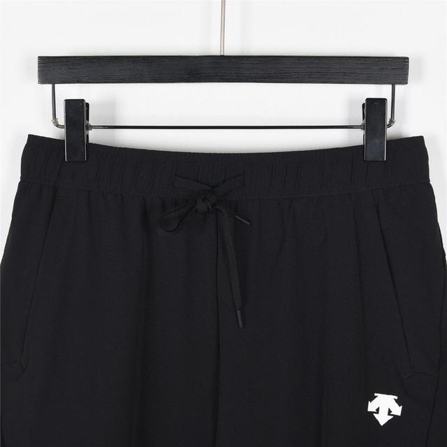 迪桑特DESCENTE ESSENTIAL 系列 TOUGH透气印花图案短袖T恤 男女同