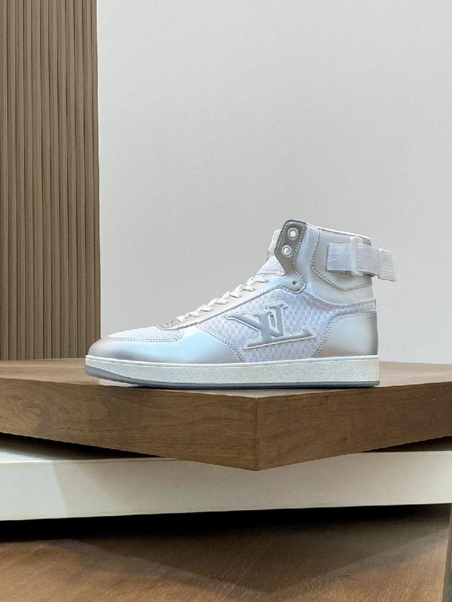 L家rivoli高帮运动鞋-顶级品质   本款运动鞋取材意