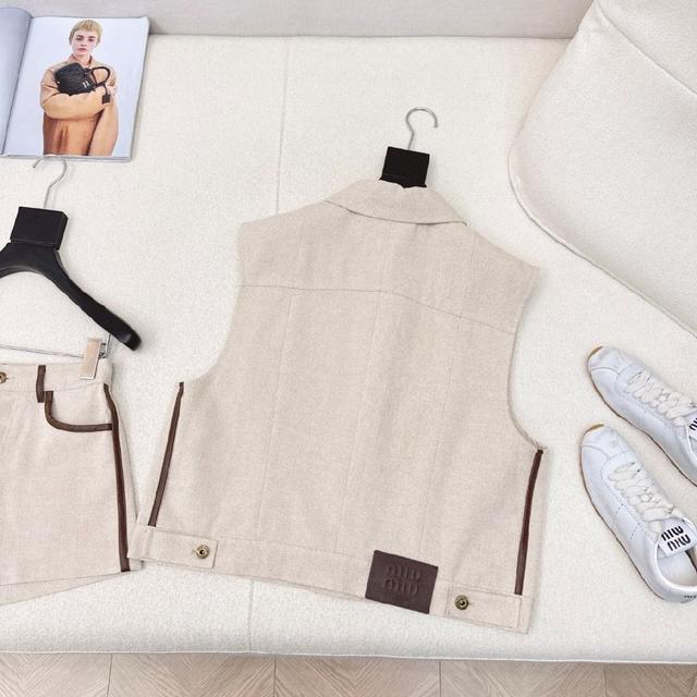 春夏最新款帅气撞色包边设计套装🤎廓形马甲外套+短裤