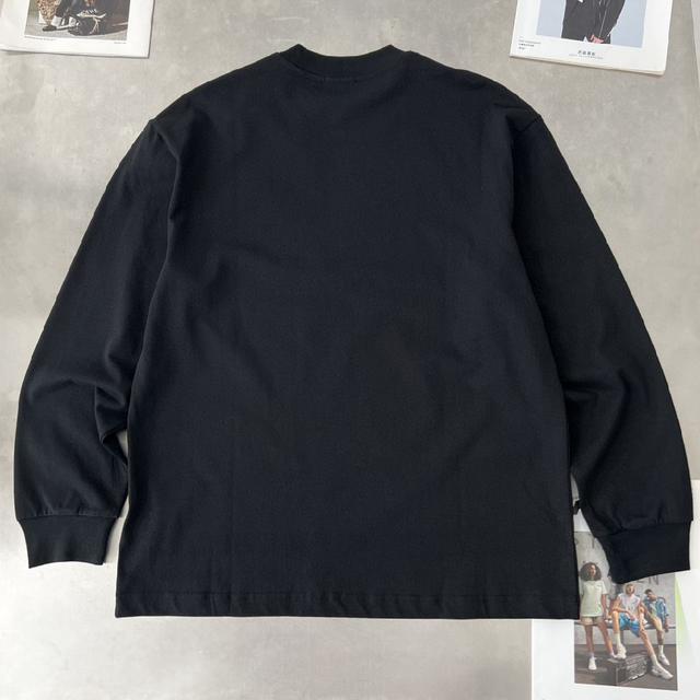 春夏款Polo衫、专柜同款发售、三标齐全、定制面料、质感绝佳