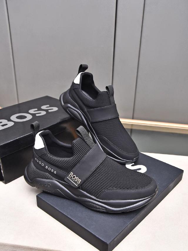 最新Boss男士休闲运动鞋，头层牛皮接拼，纯棉透气网里不闷脚