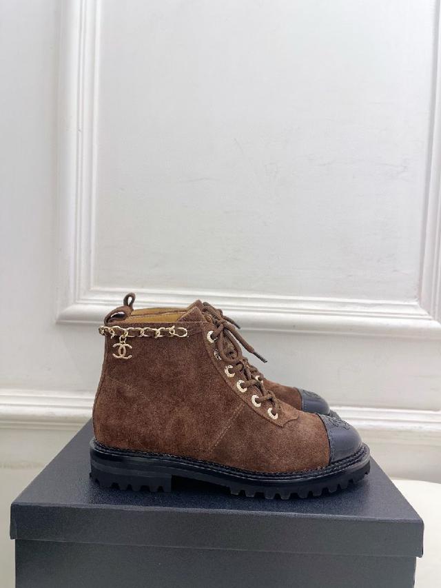 🦋2025 秋冬秀场新品 小香双C链条拼色系带短靴 系列上新〰