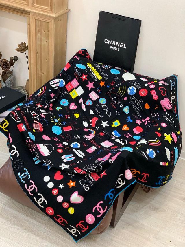 此系列谱写一曲自由轻灵的赞歌 本系列作品创新演绎品牌