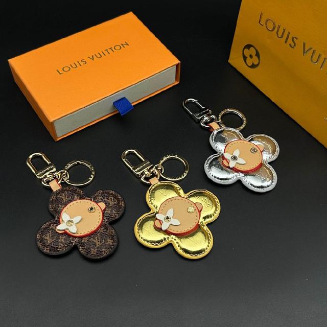 可挂包包、钥匙、手机等 送礼自用都合适