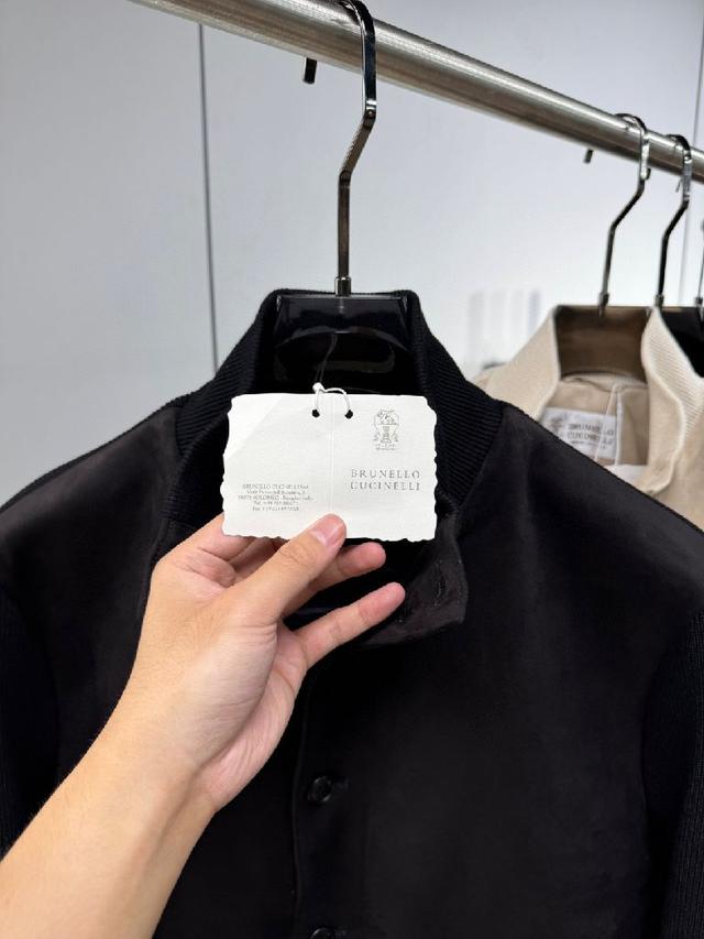 BC针织拼接羽绒外套 选用定制针织面料 内里填充羽绒