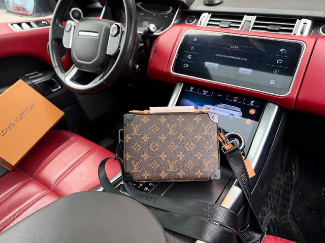 高端货‼️ 新款 “ Louis Vuitton ”lv双肩包💼 路易威登双肩包 M43186