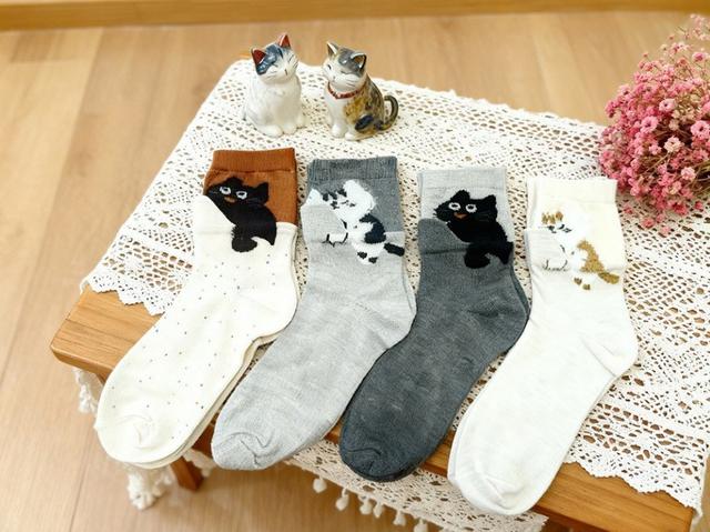 原創簡約慵懶大貓中筒襪 4色/組 SZ306