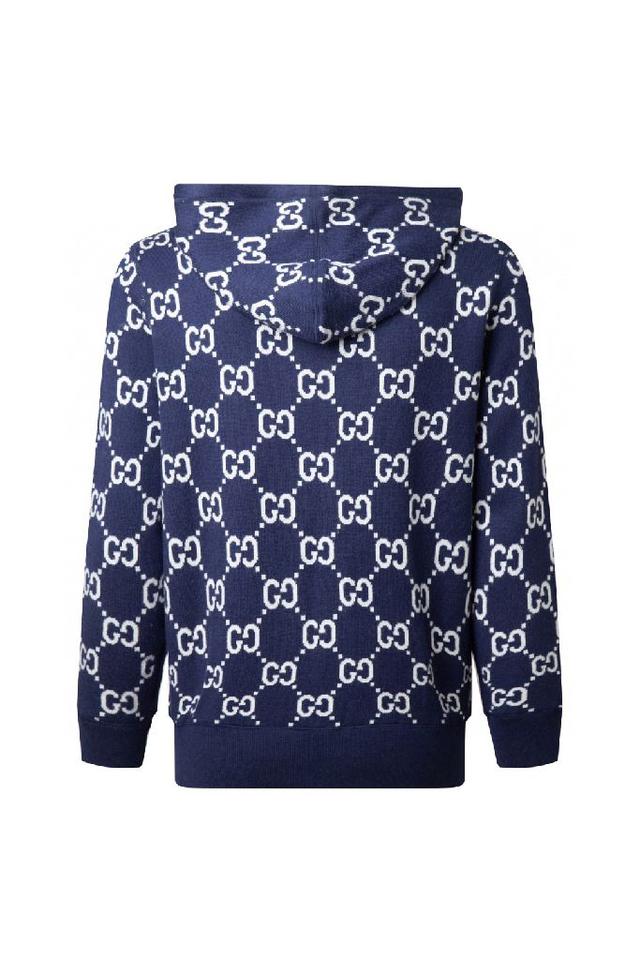 提花图案通过精密针织工艺完美呈现，正反两面均可穿着，展现不同风格魅力。圆领设计简洁大方，