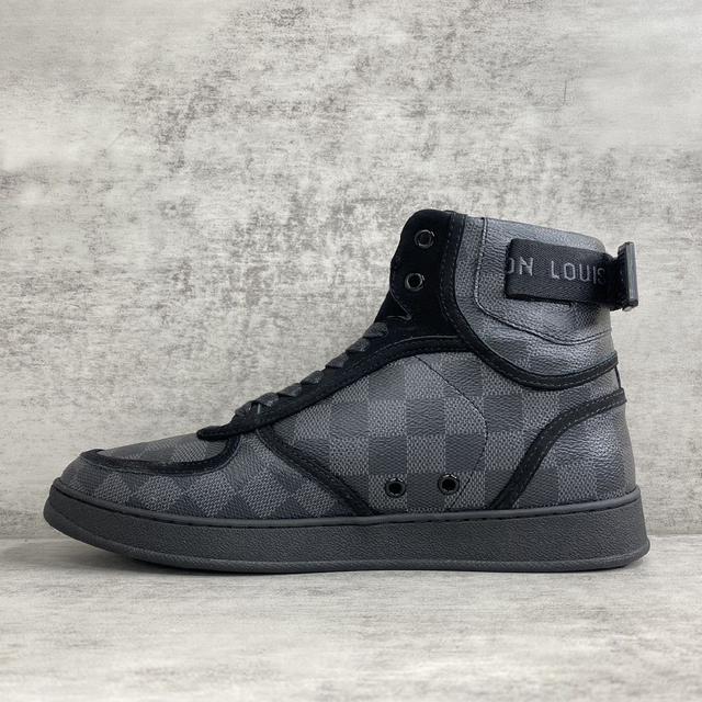 高帮运动鞋 Monogram 丹宁布取自可循环聚酯纤维