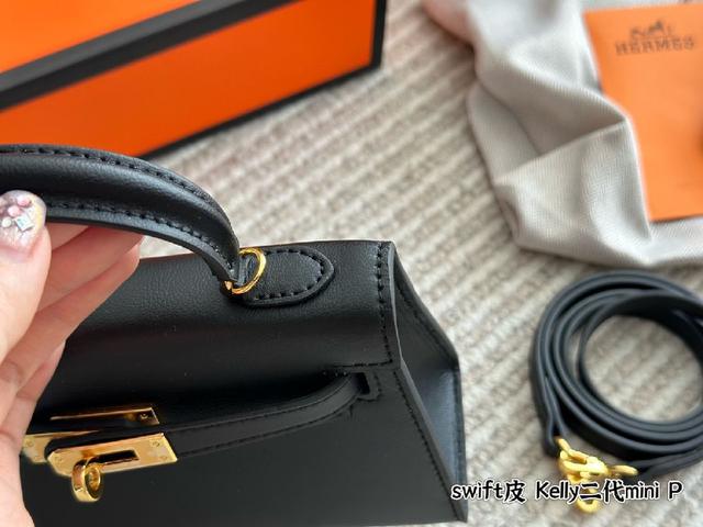 爱马仕mini kelly-代，真的太香了，属于日常休闲跟女人味都可以驾驭