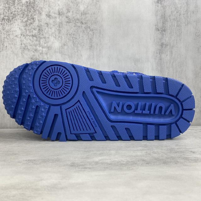 Louis Vuitton 23ss skate面包滑板鞋 从名字上来看
