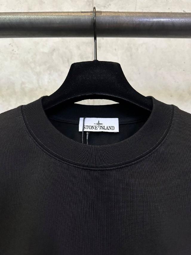 采用高定超重磅全棉双纱紧密新疆棉 克重400克 搭配2*2索罗娜罗纹